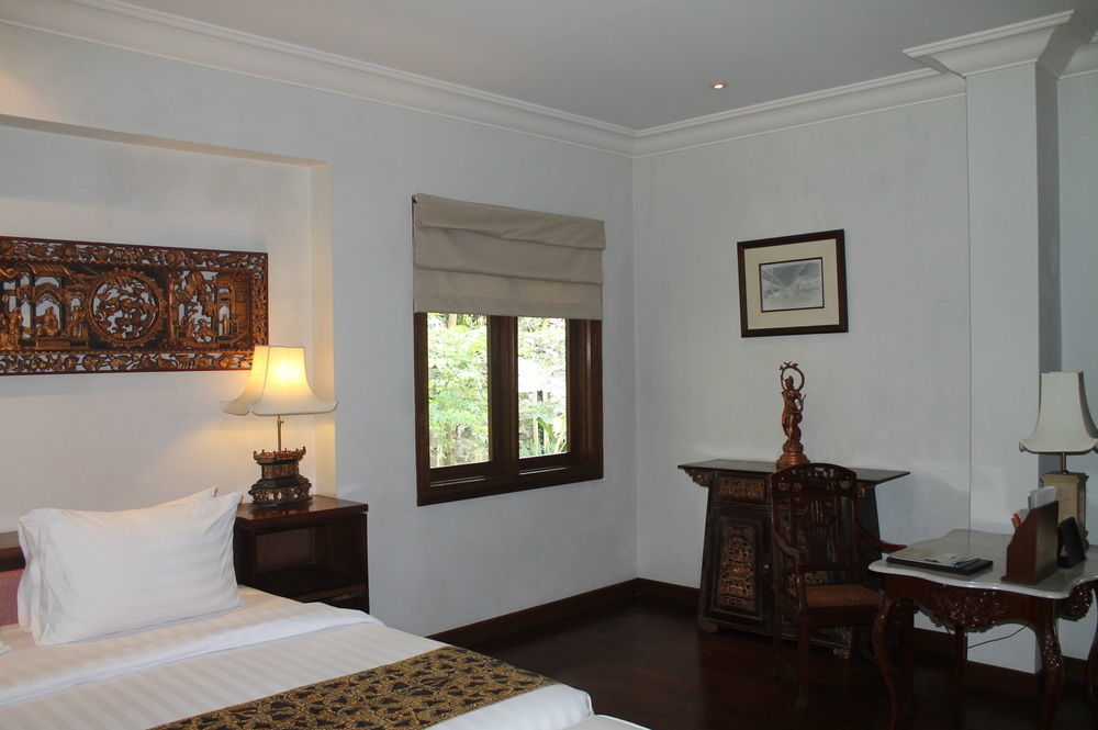 Laras Asri Resort & Spa ซาลาตีกา ภายนอก รูปภาพ